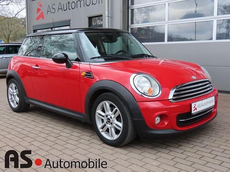 Gebraucht Mini Cooper Chili 122 PS (89 kW) 2011 Chili (solar) red Kleinwagen