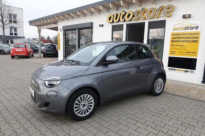 Mineralgrau Gebraucht 2022 Fiat 500e Action Kleinwagen | 15.900 € (Fairer Preis) - Bild 1/4
