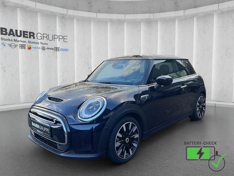 Schwarz Gebraucht 2022 Mini Cooper SE Classic Kleinwagen | 21.930 € (Teuer) - Bild 1/4