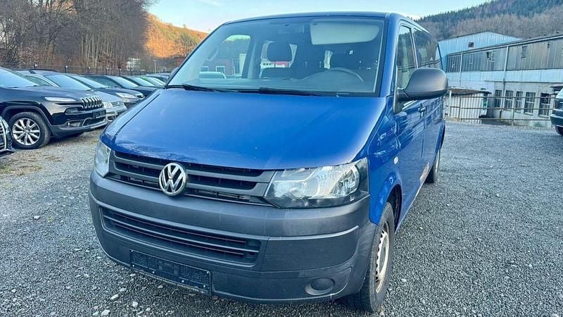Second-hand VW Transporter 140 CP (102 kW) 2014 Albastru Van