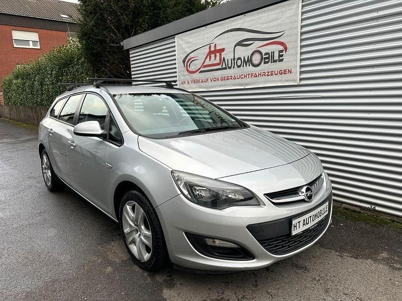 Silber Gebraucht 2014 Opel Astra Kombi | 6.999 € (Fairer Preis) - Bild 1/4