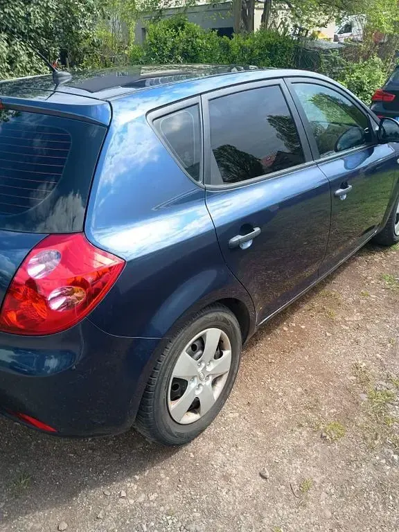 Gebraucht Kia Ceed EX 126 PS (92 kW) 2010 Blau Kleinwagen