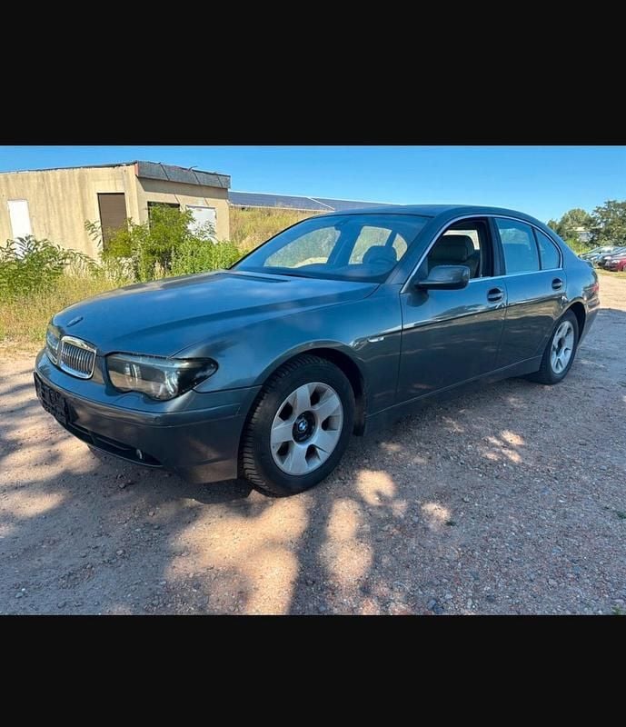 Andere farben Gebraucht 2002 BMW 745 Limousine | 1.500 € (Superpreis) - Bild 1/4