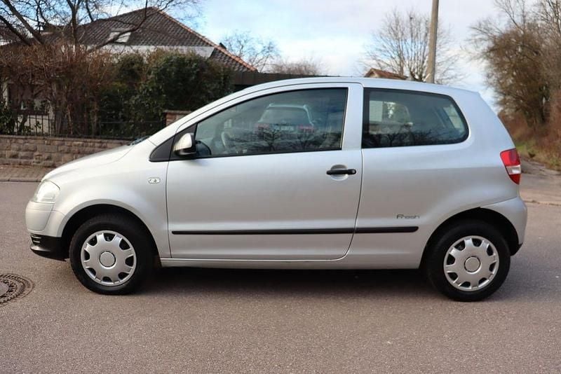Second-hand VW Fox 54 CP (39 kW) 2008 Argintiu Hatchback