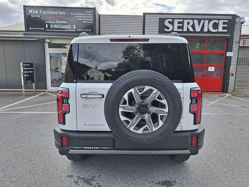 Neu Baic BJ40 234 PS (172 kW) 2025 Weiß SUV