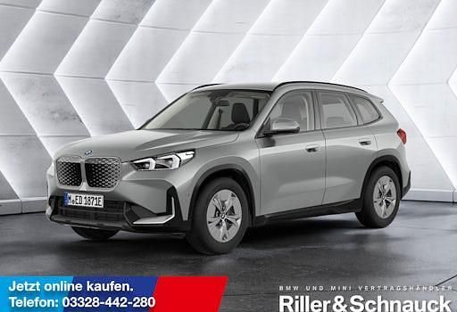 Silber Neu 2025 BMW iX1 Performance SUV | 47.490 € (Superpreis) - Bild 1/4
