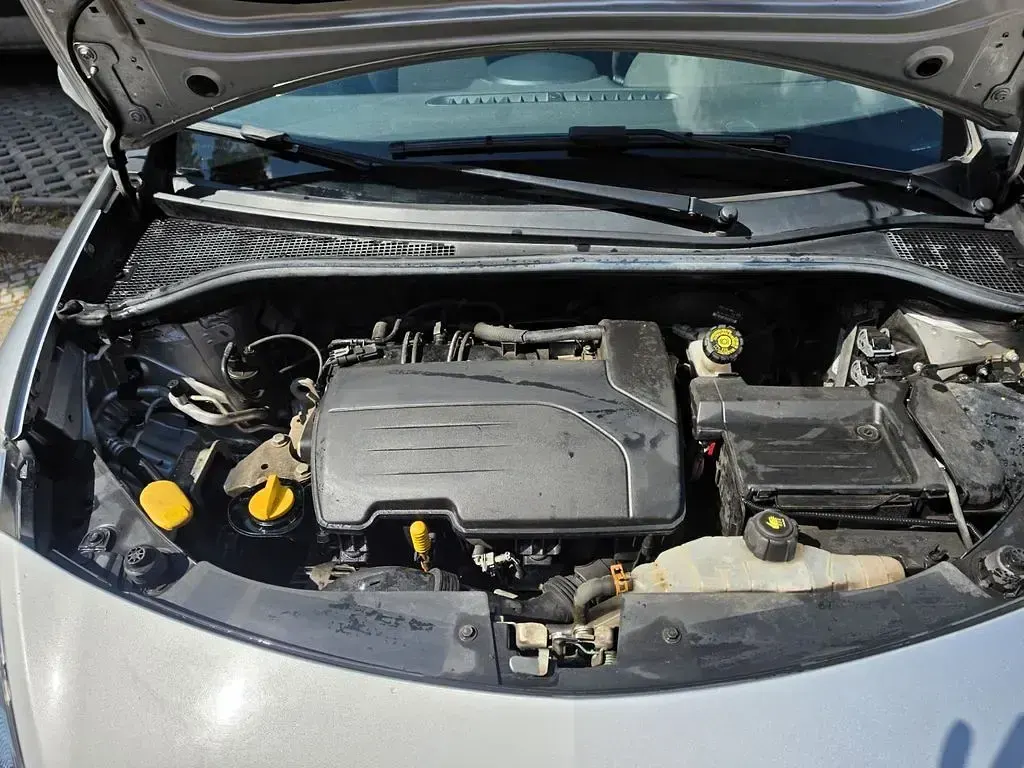 Gebraucht Renault Clio III Dynamique 75 PS (55 kW) 2009 Grau Limousine
