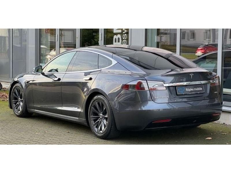 Gebraucht Tesla Model S 386 kW (525 PS) 2018 Midnight silver (metallic) Kleinwagen