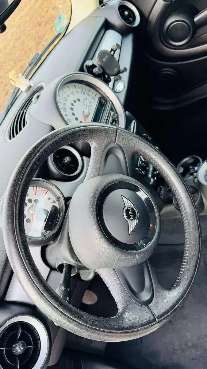 Used Mini ONE 98 HP (72 kW) 2013 White Hatchback