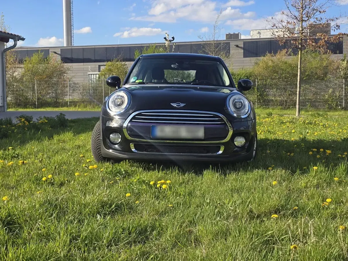 Używany Mini Cooper 136 KM (100 kW) 2016 Czarny Hatchback