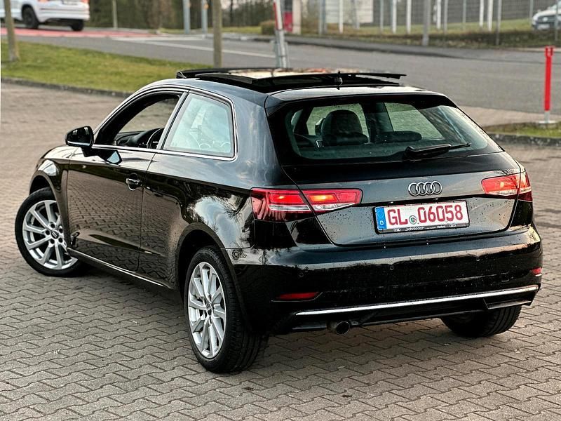 Gebraucht Audi A3 116 PS (85 kW) 2017 Schwarz Limousine