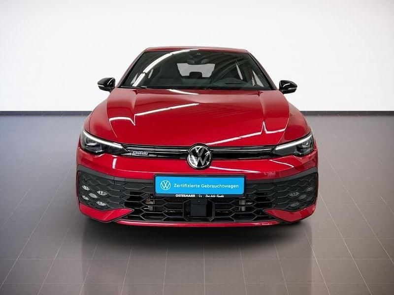 Gebraucht VW Golf VIII Style 272 PS (200 kW) 2025 Rot Limousine