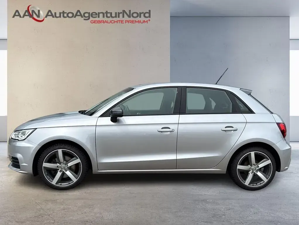 Gebraucht Audi A1 Design 125 PS (91 kW) 2016 Silber Kleinwagen