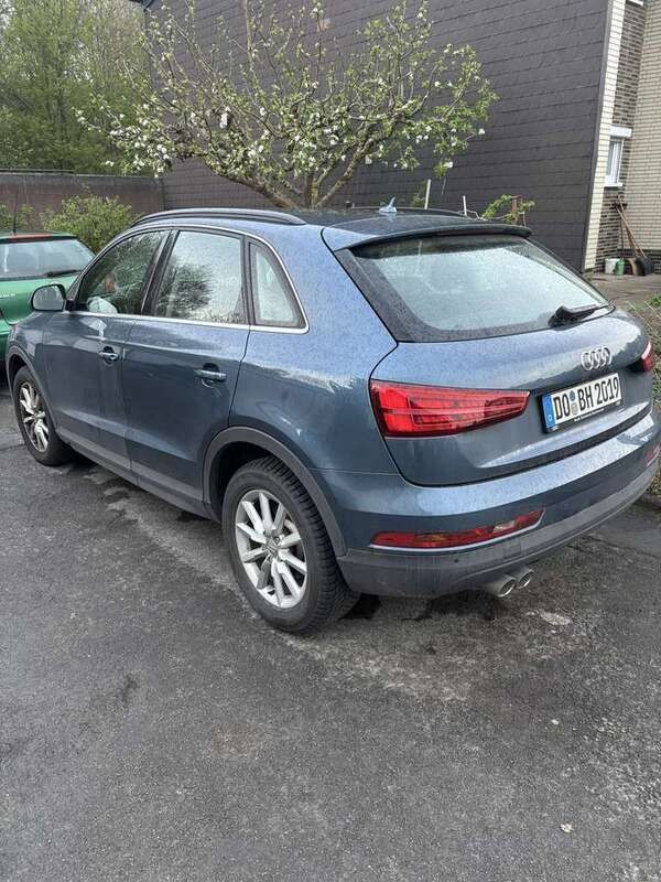 Blau Gebraucht 2016 Audi Q3 Basis SUV | 18.750 € (Etwas zu teuer) - Bild 1/4