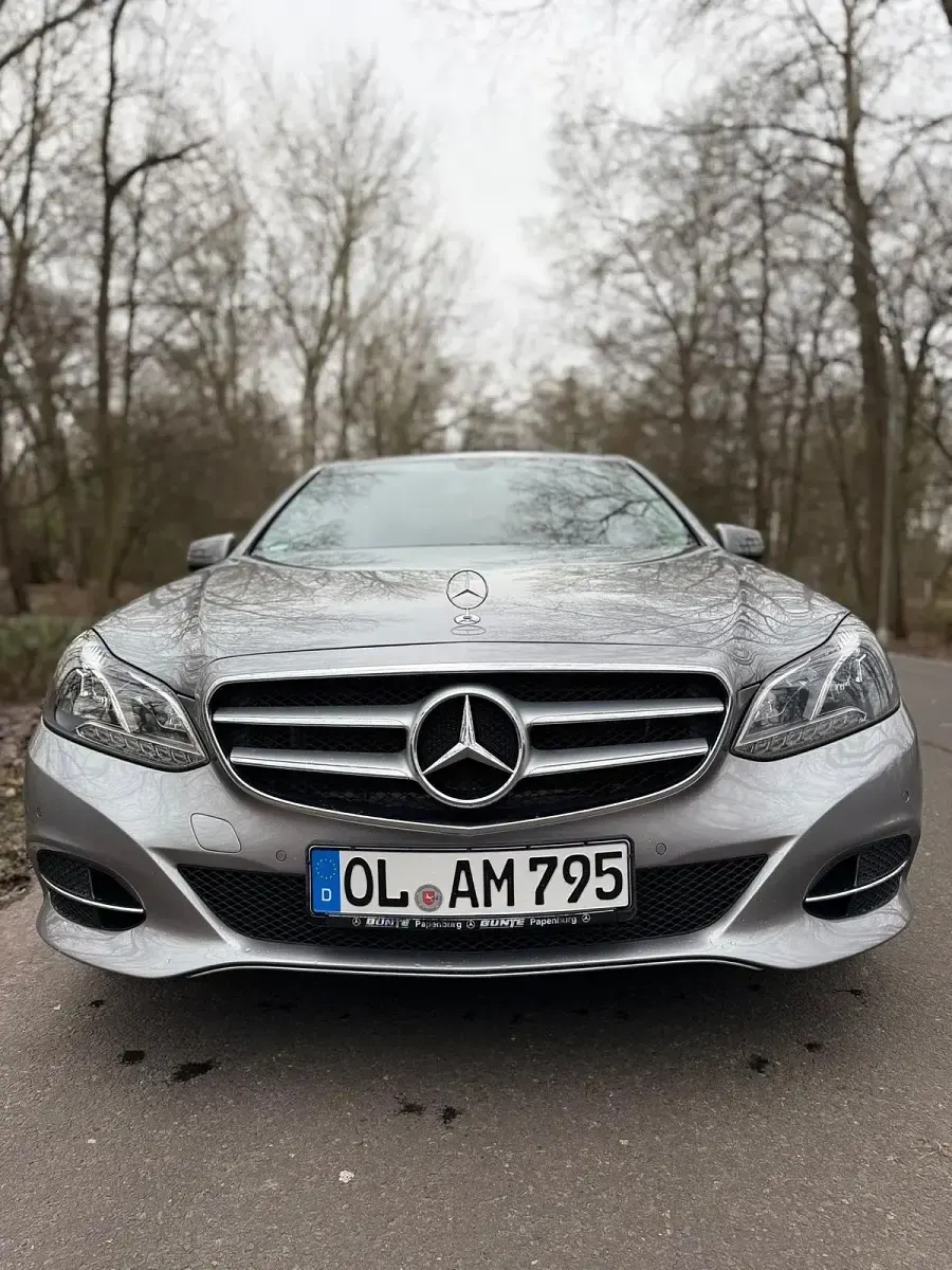 Second-hand Mercedes E250 150 CP (110 kW) 2013 Gri Berlinǎ
