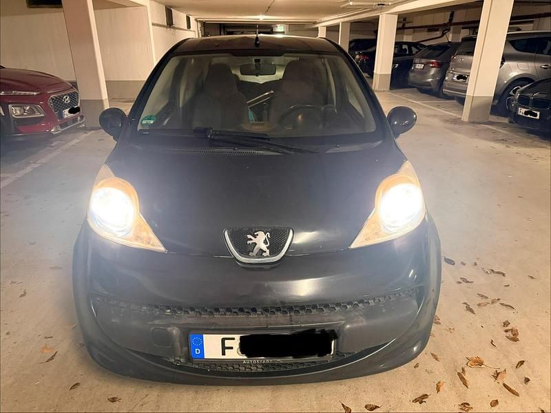 Schwarz Gebraucht 2007 Peugeot 107 Kleinwagen | 1.500 € - Bild 1/4