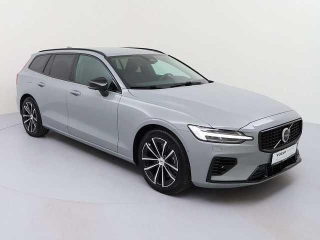 Gebraucht Volvo V60 Plus 398 PS (292 kW) 2025 Grau Kombi
