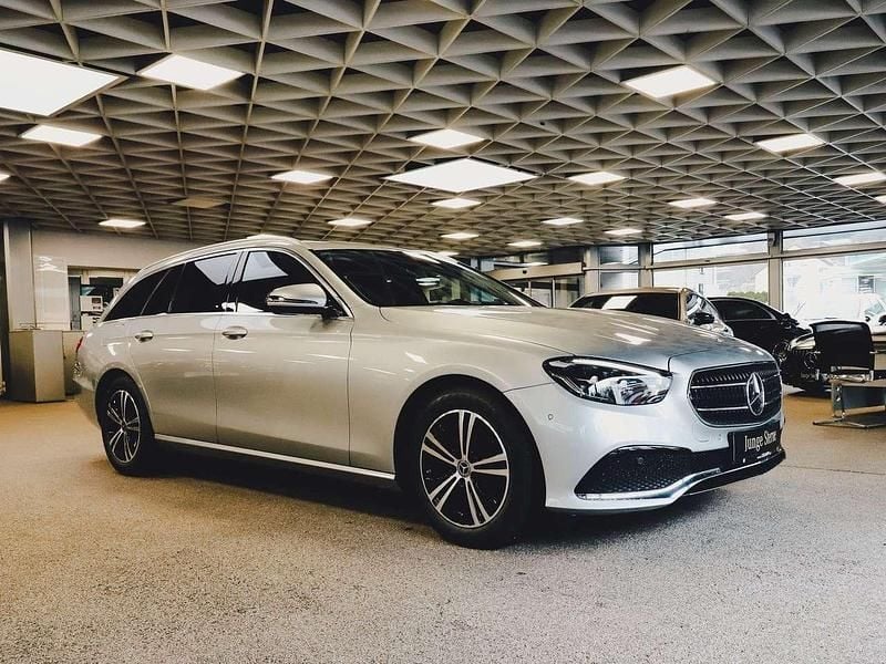 Gebraucht Mercedes E200 Avantgarde 160 PS (117 kW) 2020 Hightechsilber Kombi