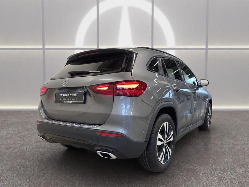 Second-hand Mercedes GLA200 Advanced Plus 163 CP (119 kW) 2026 Gri SUV