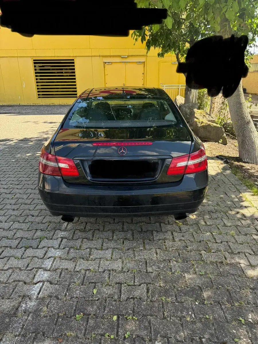 Gebraucht Mercedes E350 265 PS (194 kW) 2012 Schwarz Coupé