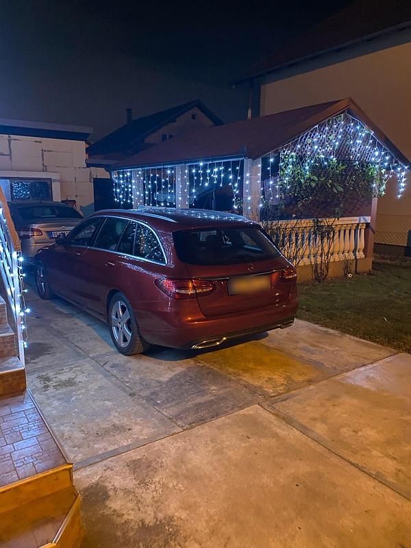 Gebraucht Mercedes C220 170 PS (125 kW) 2016 Rot Kombi