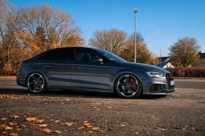 Gebraucht Audi RS3 Performance 400 PS (294 kW) 2019 Grau Limousine