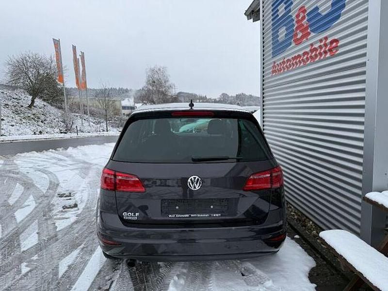 Gebraucht VW Golf VII LOUNGE 110 PS (80 kW) 2015 Grau Limousine