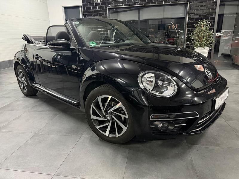 Gebraucht VW Beetle Cabriolet Design 150 PS (110 kW) 2018 Deep black perleffekt Cabrio