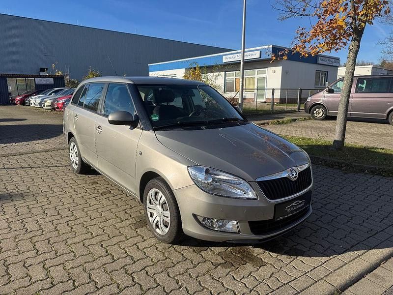 Beige Gebraucht 2014 Skoda Fabia Ambition Kombi | 6.350 € (Fairer Preis) - Bild 1/4