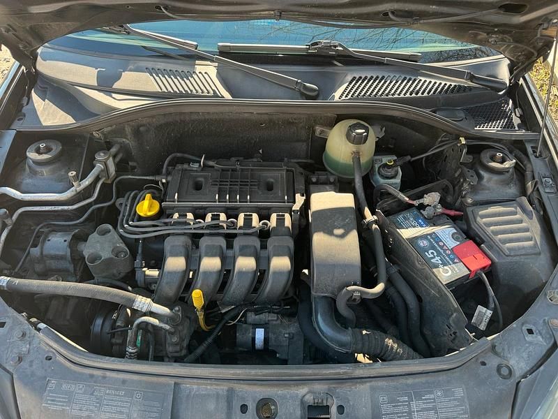 Gebraucht Renault Clio II Expression 75 PS (55 kW) 2003 Schwarz Kleinwagen