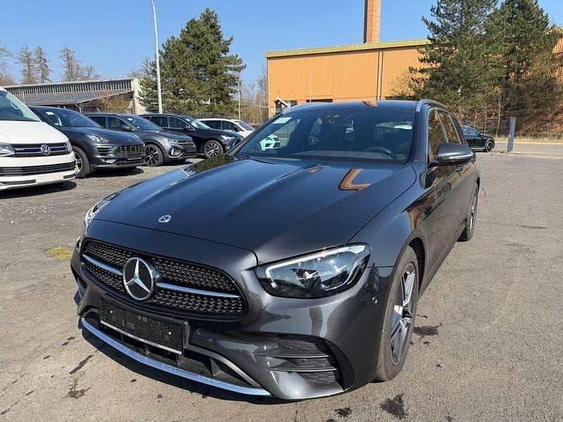 Gebraucht Mercedes E200 AMG 160 PS (117 kW) 2023 Grau Limousine