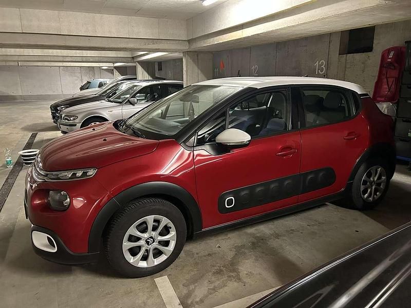 Rot Gebraucht 2018 Citroën C3 PureTech Limousine | 8.800 € (Fairer Preis) - Bild 1/4