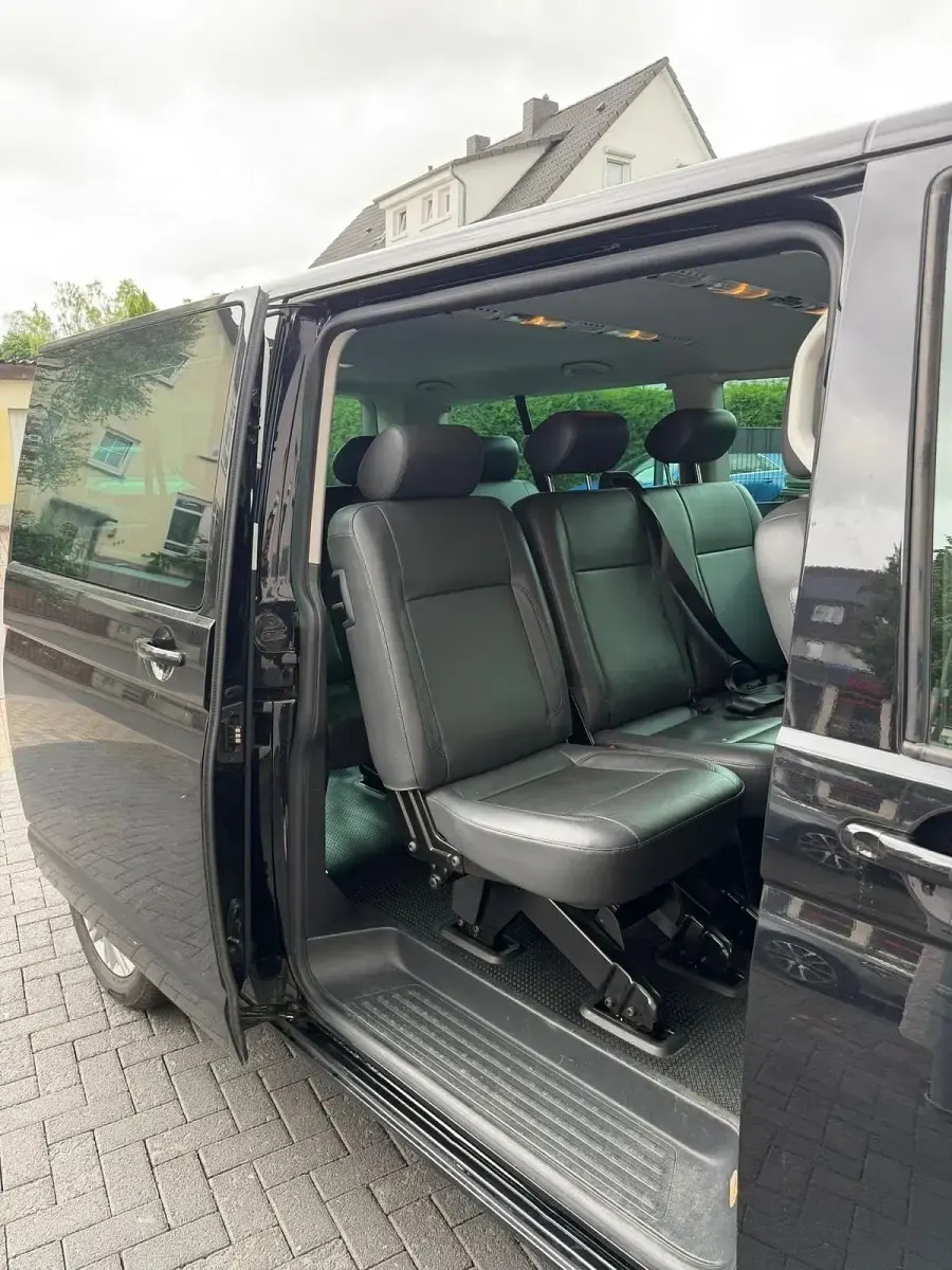 Gebraucht VW Caravelle 179 PS (131 kW) 2014 Schwarz Van