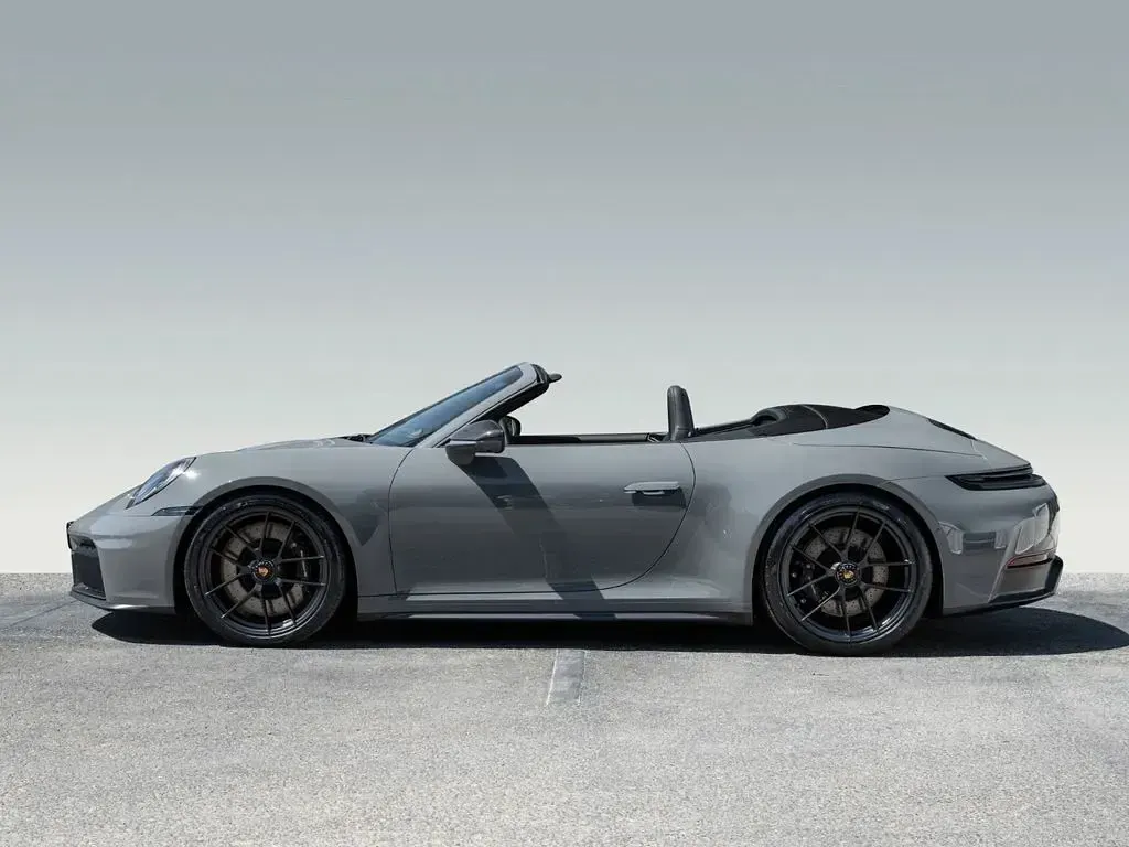 Neu Porsche 992 541 PS (397 kW) 2026 Grau Cabrio