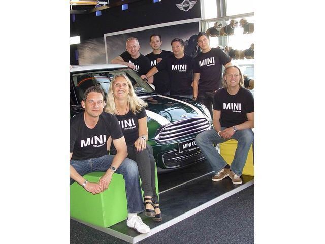 Grün Gebraucht 2024 Mini Countryman SUV | 46.640 € (Fairer Preis) - Bild 1/1