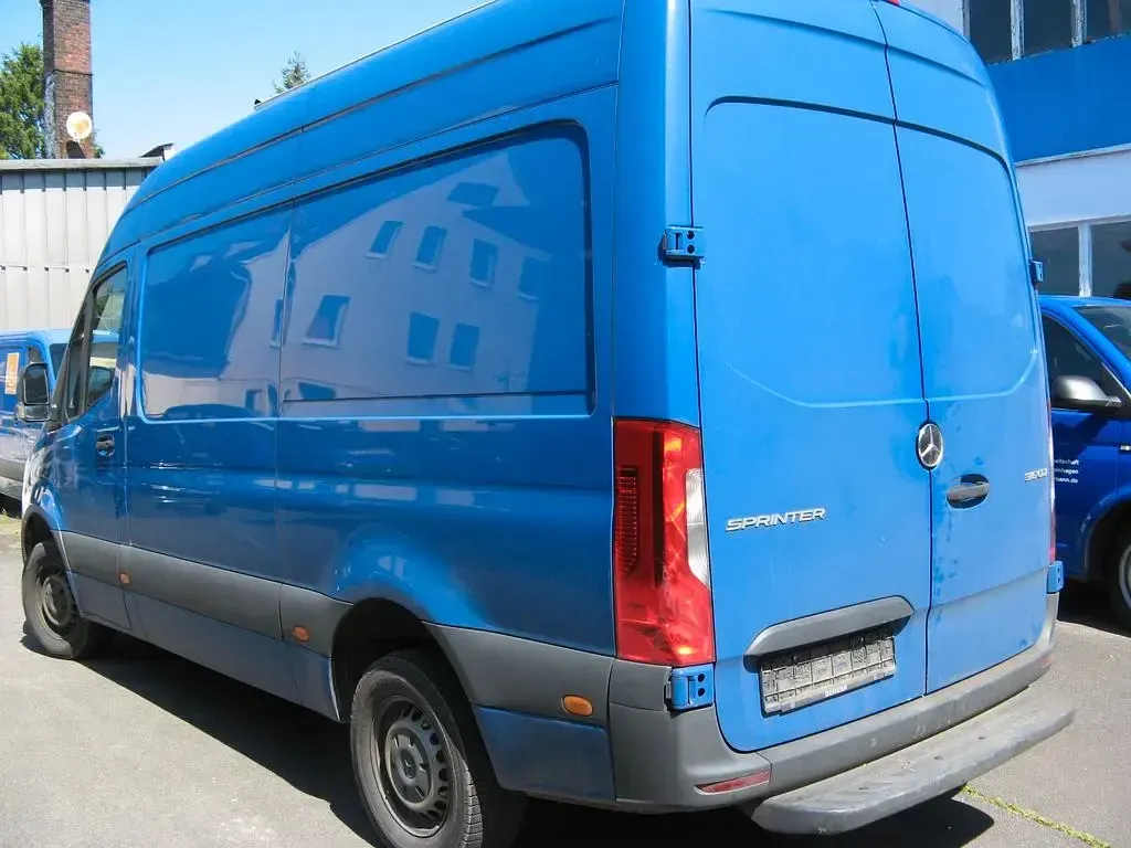 Gebraucht Mercedes Sprinter 163 PS (119 kW) 2020 Blau Van