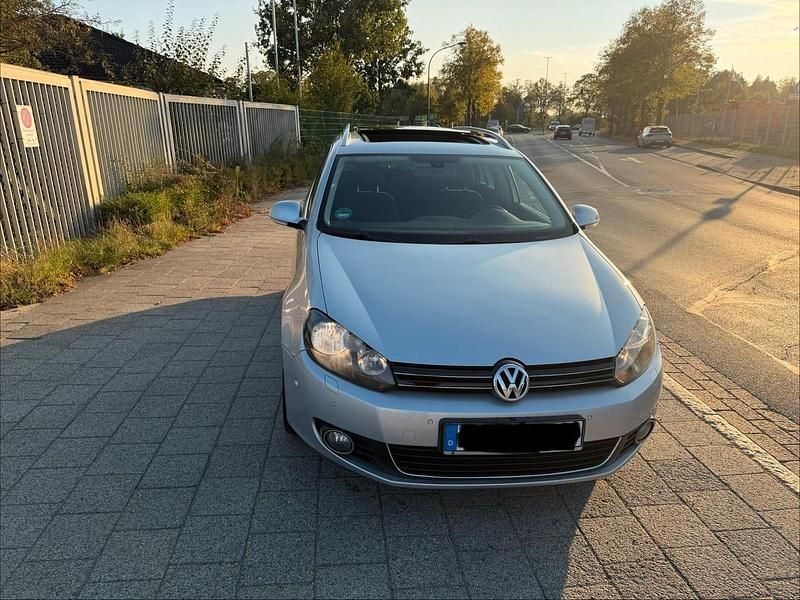 Silber Gebraucht 2010 VW Golf VI Kombi | 7.999 € (Etwas zu teuer) - Bild 1/4