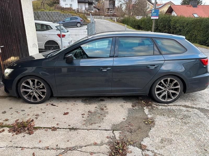 Gebraucht Seat Leon ST 184 PS (135 kW) 2019 Grau Kombi