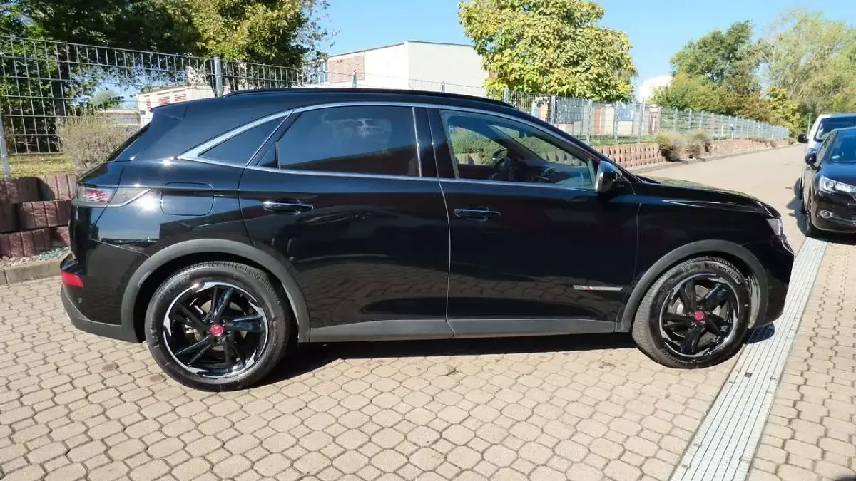 Gebraucht DS Automobiles DS7 Crossback Performance 301 PS (221 kW) 2021 Schwarz metallic SUV