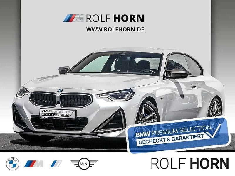 Mineralweiß metallic Gebraucht 2024 BMW M240 M Sport Coupé | 46.640 € (Guter Preis) - Bild 1/4