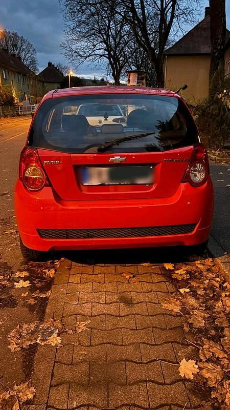 Gebraucht Chevrolet Aveo 84 PS (61 kW) 2009 Rot Kleinwagen