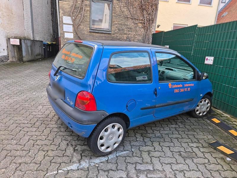 Second-hand Renault Twingo 58 CP (42 kW) 2006 Albastru Hatchback