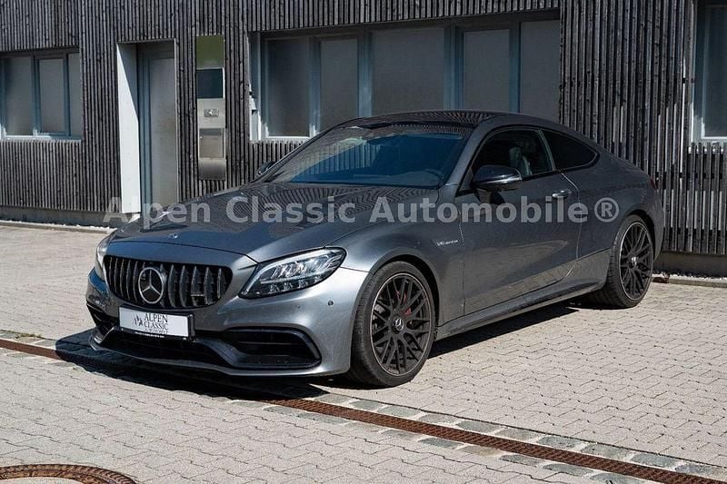 Grau Gebraucht 2019 Mercedes C63 AMG AMG Coupé | 57.900 € (Fairer Preis) - Bild 1/4
