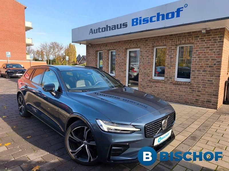 Gebraucht Volvo V60 Plus 197 PS (144 kW) 2023 Blau Kombi