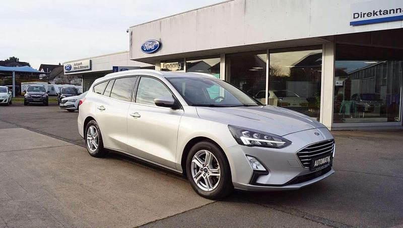 Polarsilbermet. Gebraucht 2020 Ford Focus Kombi | 20.550 € (Fairer Preis) - Bild 1/4