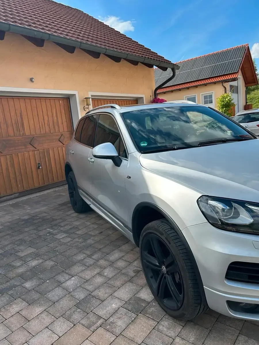 Gebraucht VW Touareg R-line 245 PS (180 kW) 2013 Silber SUV
