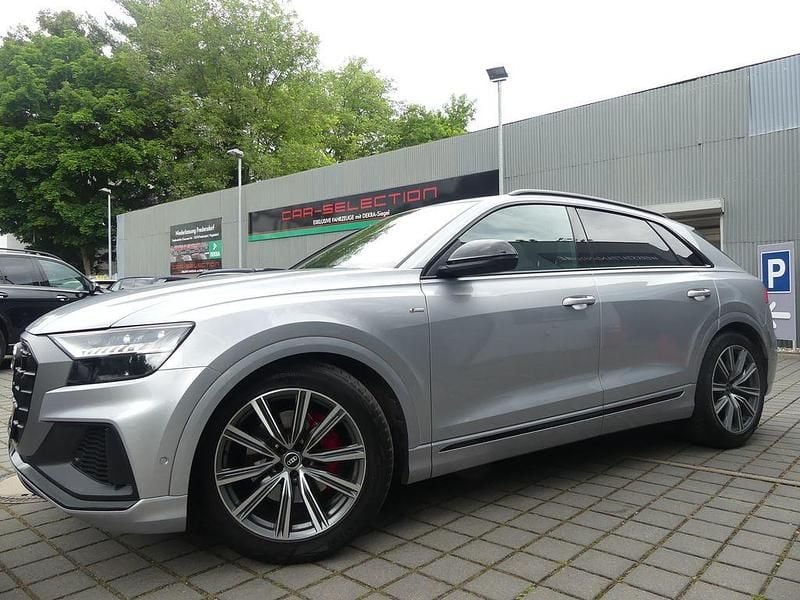 Gebraucht Audi Q8 S-Line 286 PS (210 kW) 2021 Silber SUV