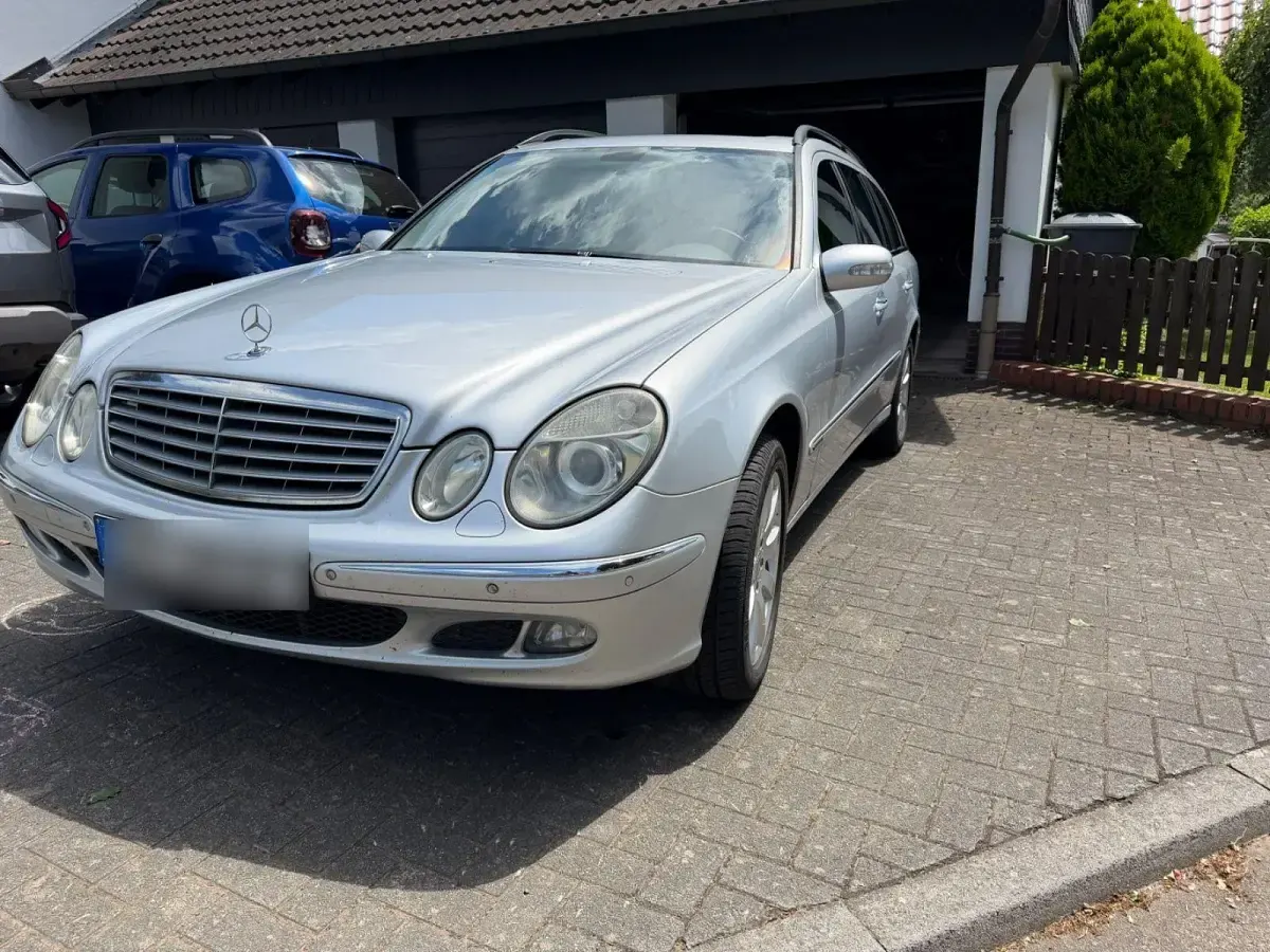 Gebraucht Mercedes E280 Elegance 190 PS (139 kW) 2005 Silber Limousine