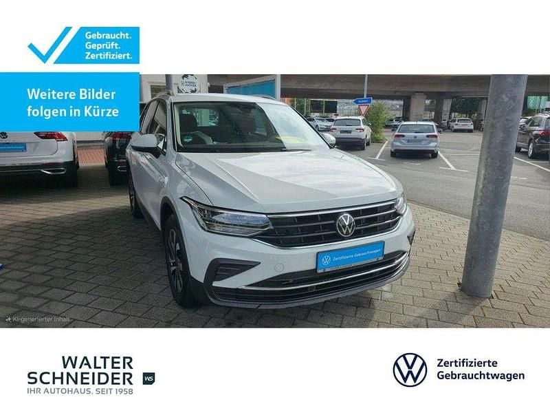 Pure white Gebraucht 2023 VW Tiguan Active SUV | 31.450 € (Fairer Preis) - Bild 1/2