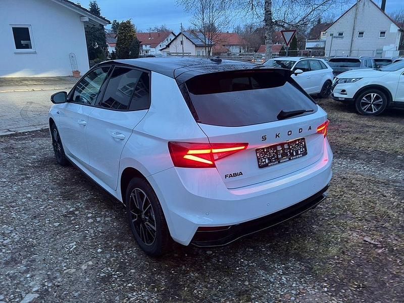 Neu Skoda Fabia Monte Carlo 150 PS (110 kW) 2025 Weiß Limousine